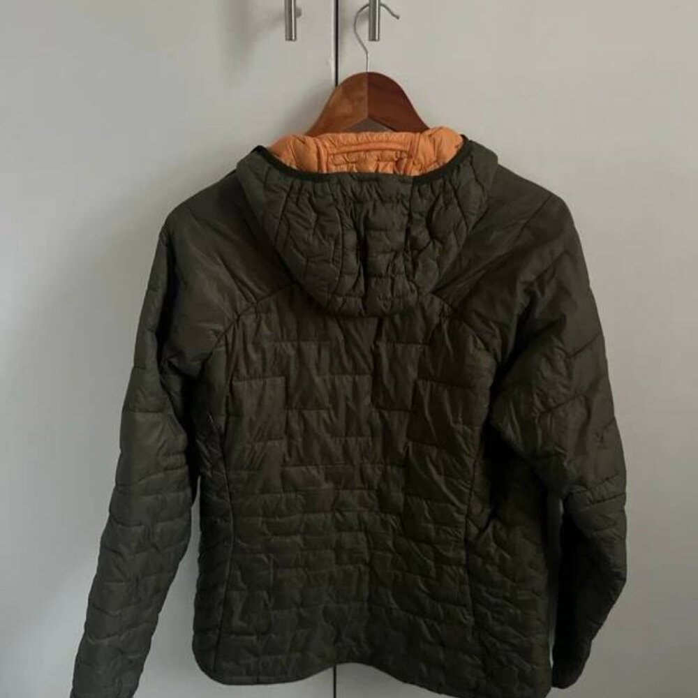 Patagonia Women’s Micro Puff Hoody Pine Needle Green Size M (UK 12–14, US 8–10) - Picture 2 of 6